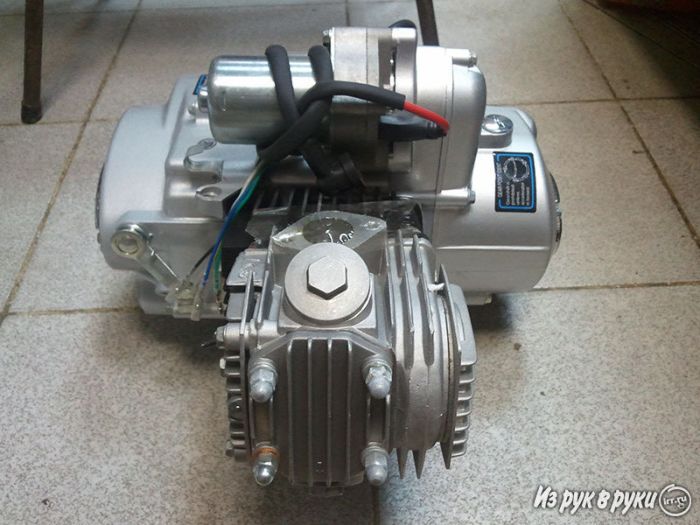Мотор 110 кубов альфа. 152 FMH мотор Альфа. Альфа 110 кубов мотор. Двигатель Альфа 110 куб. Alpha RX 110 мотор.